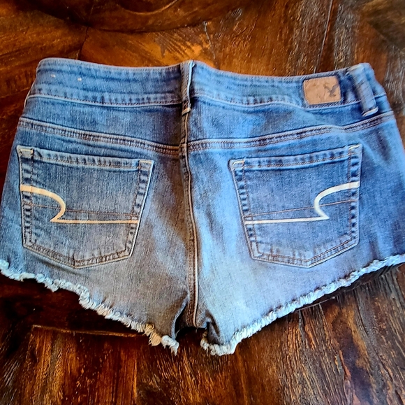 American Eagle Denim Shorts - Picture 2 of 3